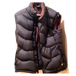 Mountain Hardware Puffer Vest